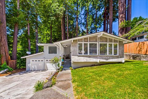 Photo of 2305 Harris Street, Eureka, CA 95503 (MLS # 271646)
