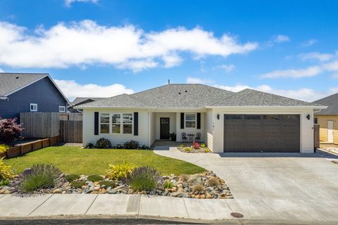 141 Ridge View Court, Fortuna, CA 95540 - #: 267251