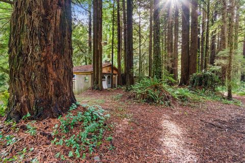 Photo of 207 Lanford Road, Trinidad, CA 95570 (MLS # 271624)
