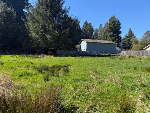 Photo of 1528 Baywood Lane, Bayside South, CA 95524 (MLS # 271776)