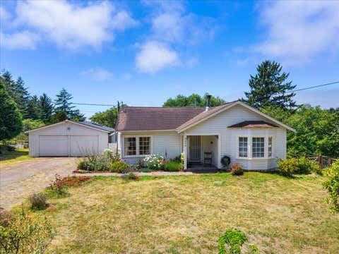 Photo of 3466/3470 Dows Prairie Road, McKinleyville, CA 95519 (MLS # 272907)