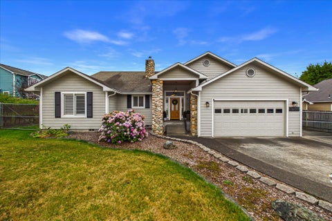 Photo of 3233 Remie Court, Fortuna, CA 95540 (MLS # 273305)
