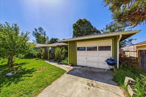 Photo of 4690 Mckinnon Court, Arcata, CA 95521 (MLS # 272441)
