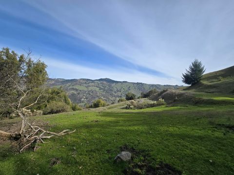 Photo of 3461 Raff Crk Road, Zenia, CA 95595 (MLS # 271498)