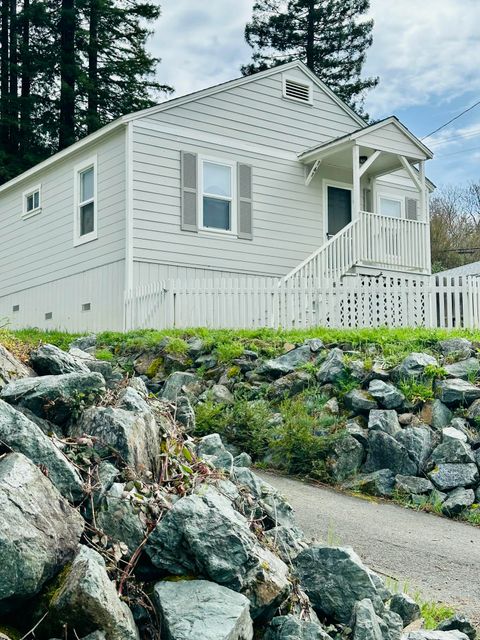 Photo of 161 Sewell Drive, Weott, CA 95571 (MLS # 271658)