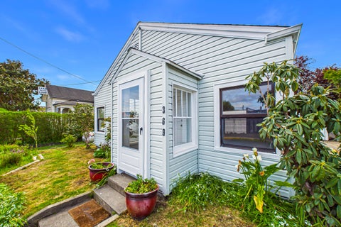 Photo of 369 H Street, Arcata, CA 95521 (MLS # 272029)