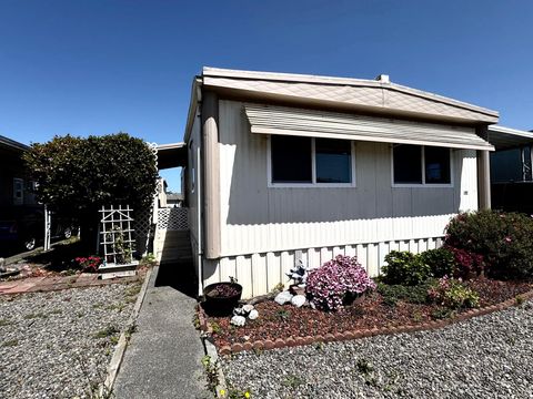 2208 Royal Drive, Fortuna, CA 95540 - MLS#: 269626