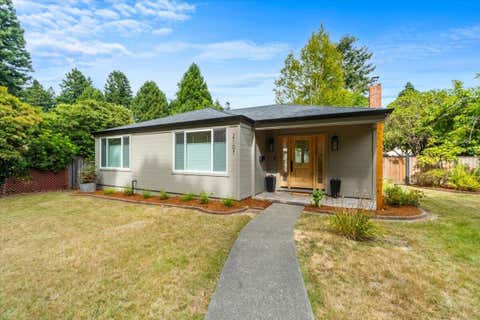 Photo of 2107 N Street, Eureka, CA 95501 (MLS # 272917)
