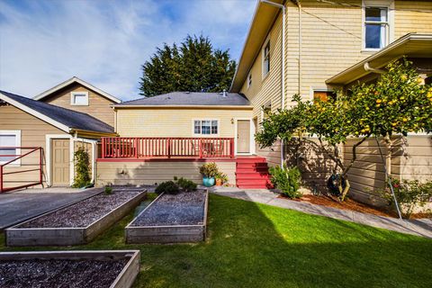 2220 E Street, Eureka, CA 95501 - MLS#: 268643