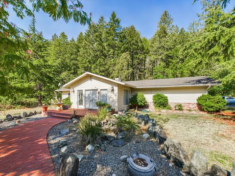 1690 Ca-96 None, Willow Creek, CA 95573 - MLS#: 268867