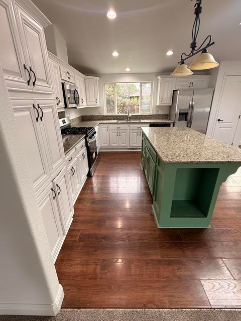 Photo of 505 Par Avenue, Redway, CA 95560 (MLS # 271595)