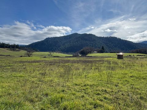 Photo of 172 Cherry Tree Lane, Salyer, CA 95563 (MLS # 271632)