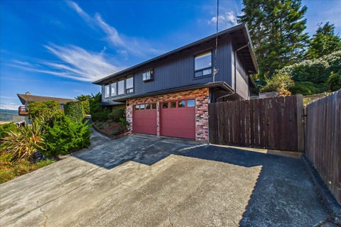 Photo of 3622 Middlefield Lane, Eureka, CA 95501 (MLS # 273354)