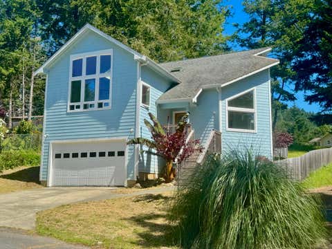 Photo of 77 Hickory Road, Shelter Cove, CA 95589 (MLS # 272260)