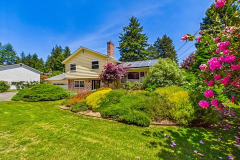 Photo of 1289 Azalea Avenue, McKinleyville, CA 95519 (MLS # 272405)