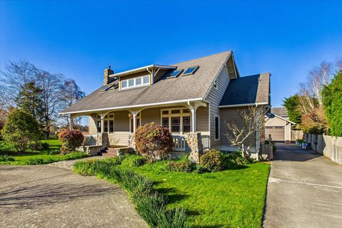 Photo of 1025 Dewey Avenue, Ferndale, CA 95536 (MLS # 271542)