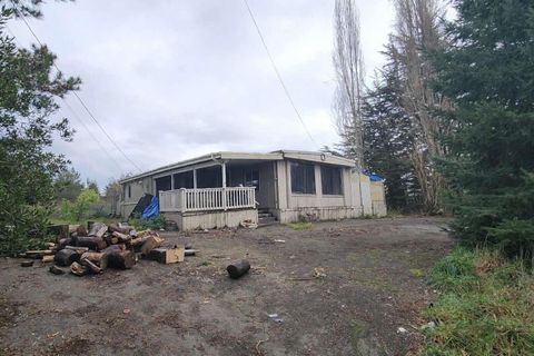 Photo of 5075 Lake Earl Drive, Crescent City, CA 95531 (MLS # 271642)