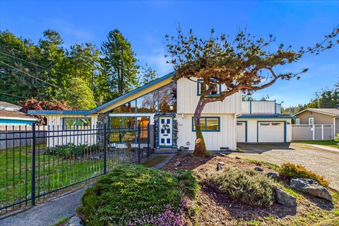 Photo of 3010 Cedar Lane, Eureka, CA 95503 (MLS # 271623)