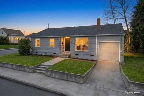 Photo of 507 W Everding Street, Eureka, CA 95503 (MLS # 271675)