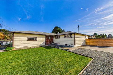 Photo of 3410 School Street, Fortuna, CA 95540 (MLS # 271529)