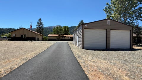 Photo of 39552 Ca-299 299, Junction City, CA 96048 (MLS # 273010)