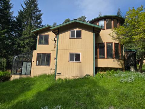 1520 Elk Ridge Road, Redway, CA 95560 - MLS#: 268031