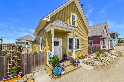 Photo of 139 Samoa Court, Samoa Peninsula, CA 95564 (MLS # 272855)
