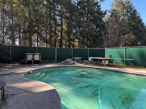 Photo of 25 Sunset Lane, Willow Creek, CA 95573 (MLS # 271856)