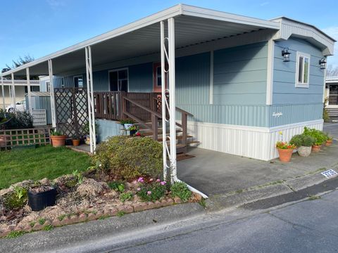Photo of 3735 Shetland Lane, Arcata, CA 95521 (MLS # 271749)