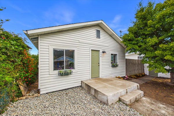 266 BERKELEY ST, RIO DELL, CA 95562 - Image d6b6a3f844bb57b3af08371b3bb1a68e/2007234818