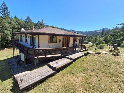 Photo of 3600 Lower Thomas Road, Miranda, CA 95553 (MLS # 272362)