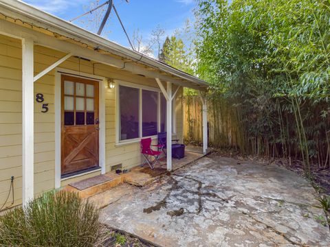 85 Madrone Avenue, Redway, CA 95560 - MLS#: 266396