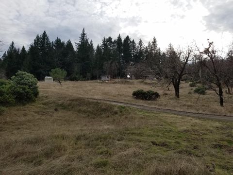 Photo of 4360 Zenia Lake Mountain Road, Zenia, CA 95595 (MLS # 272893)
