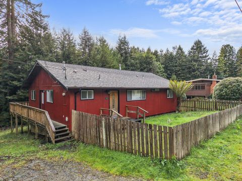 Photo of 4928 Cummings Road, Eureka, CA 95503 (MLS # 271594)