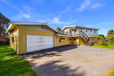 Photo of 2670 Kelly Avenue, McKinleyville, CA 95519 (MLS # 271745)