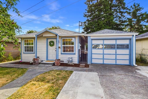 Photo of 221 S 15th Street, Fortuna, CA 95540 (MLS # 272802)