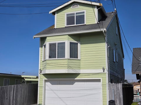 Photo of 14 Crab Street, Eureka, CA 95503 (MLS # 273482)