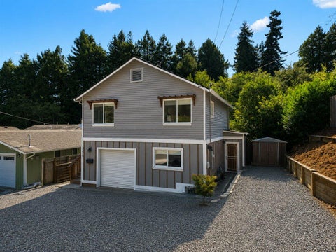 Photo of 3376 Lowell Street, Eureka, CA 95503 (MLS # 272967)