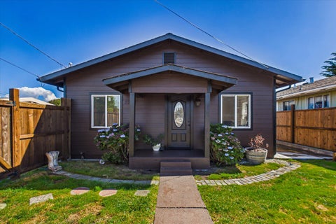 Photo of 3303 Summer Street, Eureka, CA 95503 (MLS # 273485)