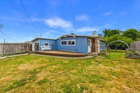 Photo of 6093 Princeton Drive, Eureka, CA 95503 (MLS # 272862)