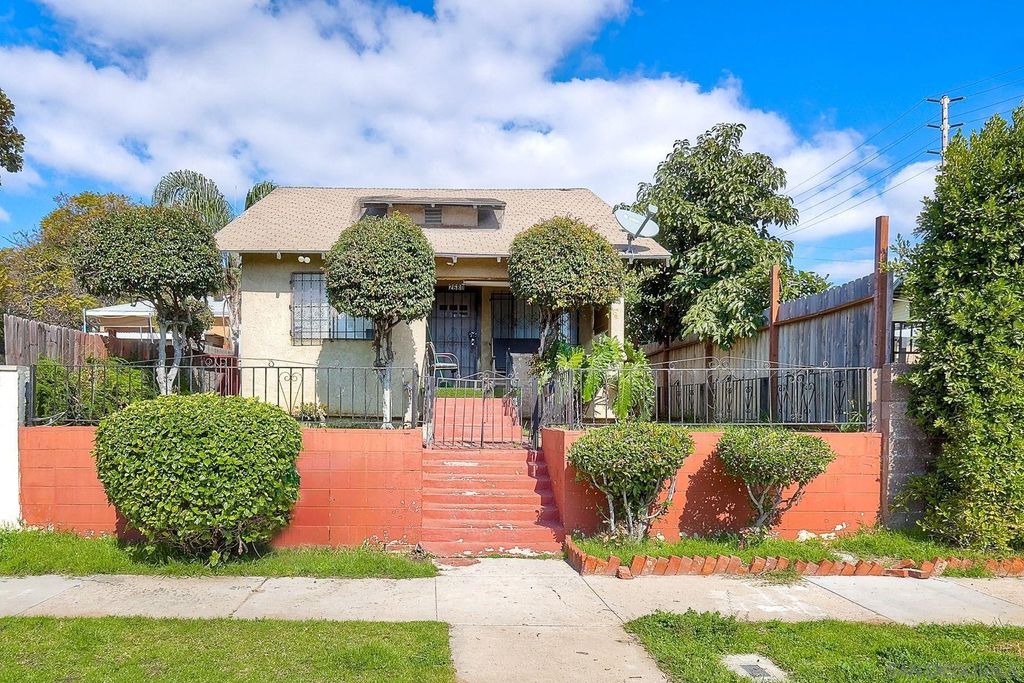 Photo for 2680 L St, San Diego, CA 92102 (MLS # 240003522)