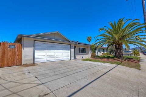 1344 E Washington Ave Escondido CA 92027