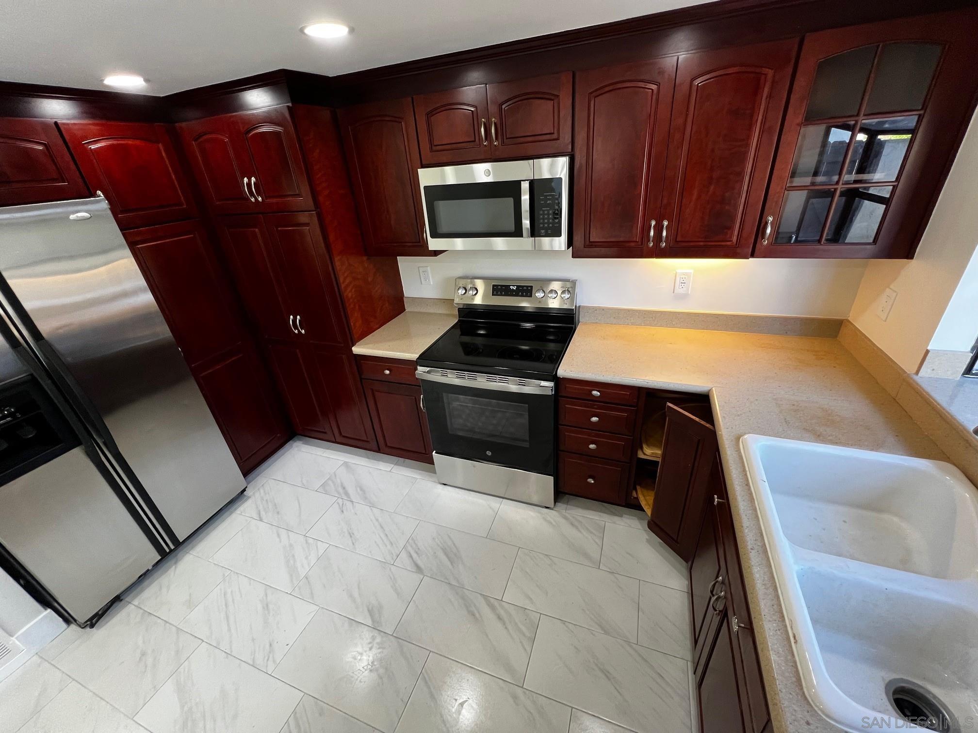 11524 Azucena Dr