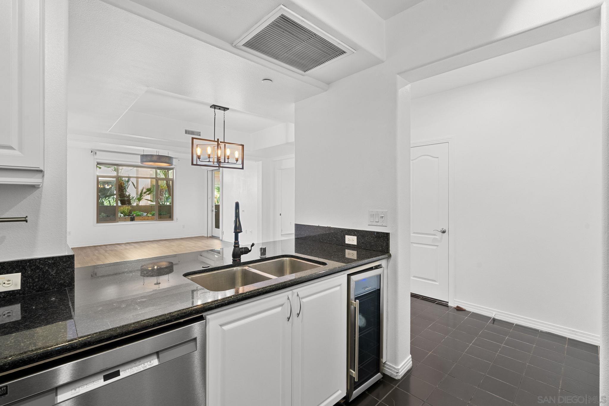 8211  Station Village Ln  1111
