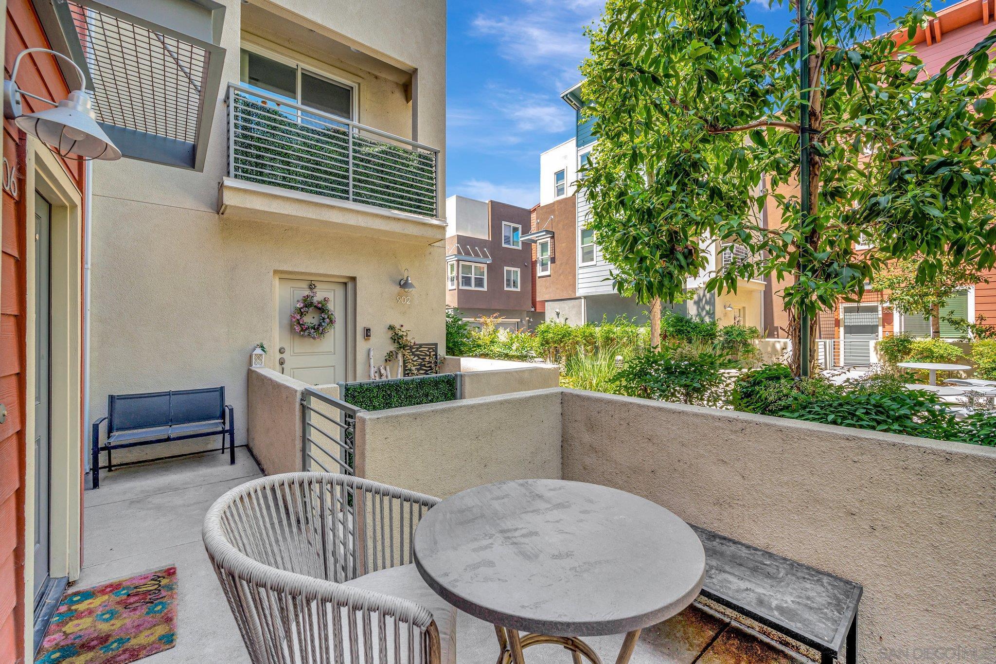 316 Antoni Glen 906