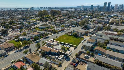 2762  Market St San Diego CA 92102