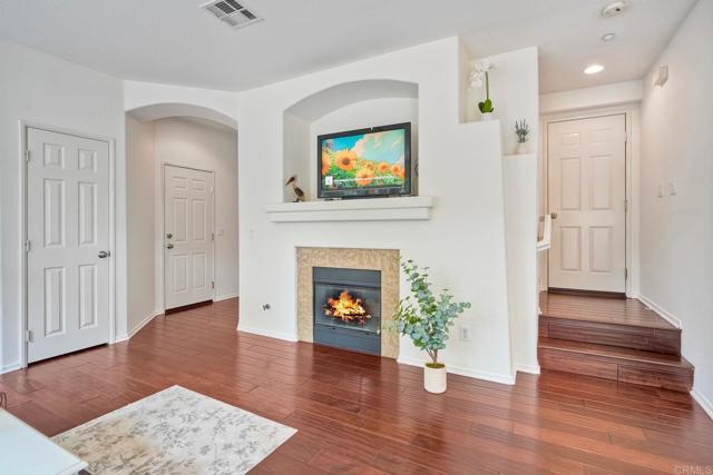 4049 Peninsula Drive
