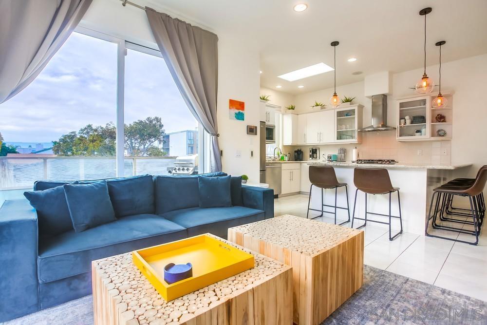 808 Ensenada Ct