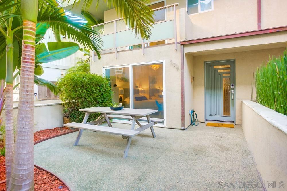 808 Ensenada Ct