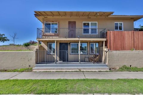 3996 Teak St, Logan Heights, CA 92113 - #: PTP2400817